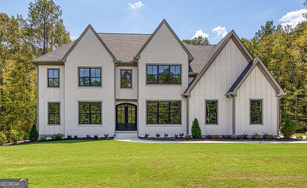 5 Acres of Land with Home for Sale in Senoia, Georgia