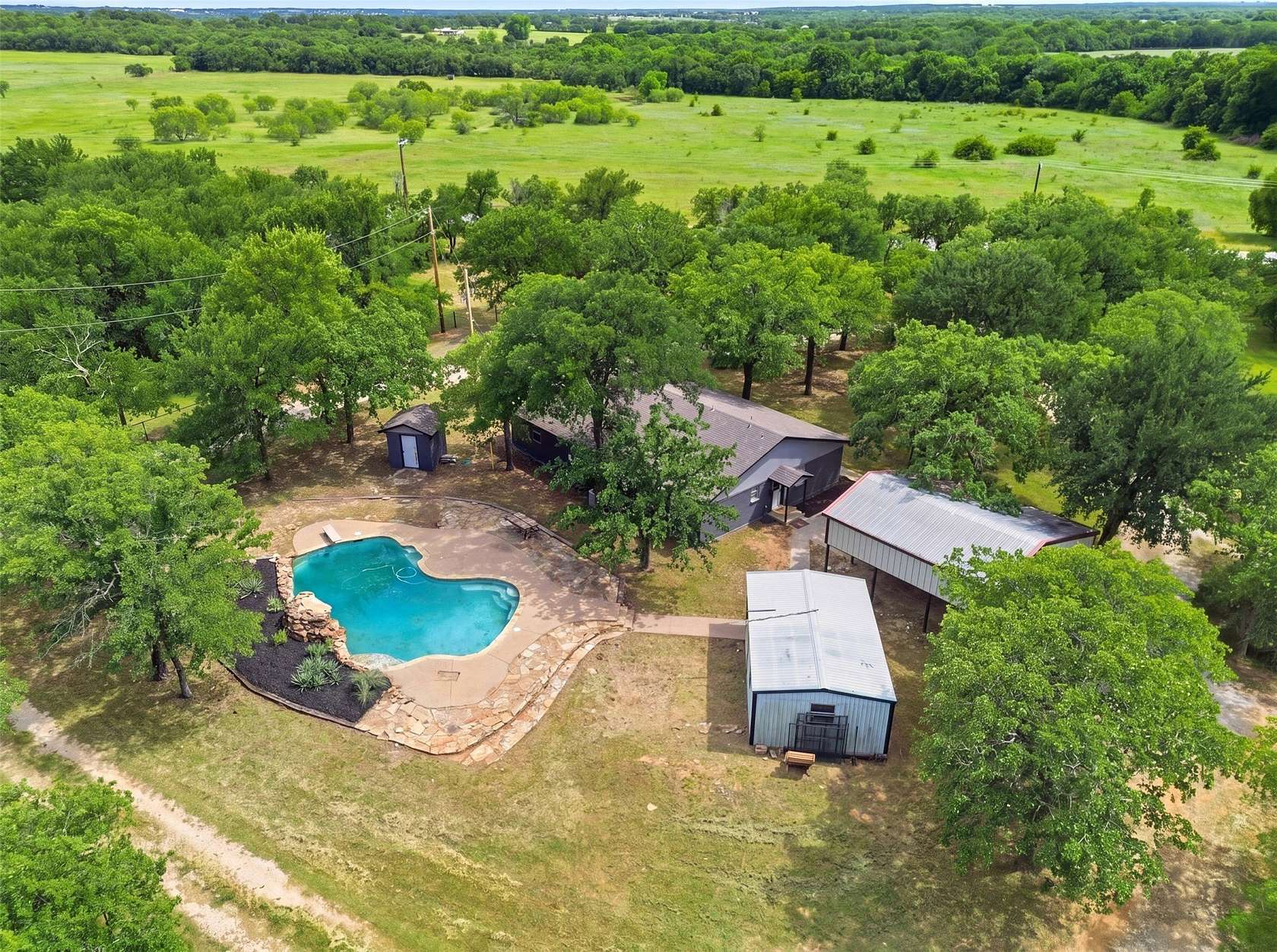 5 Acres of Land with Home for Sale in Bridgeport, Texas