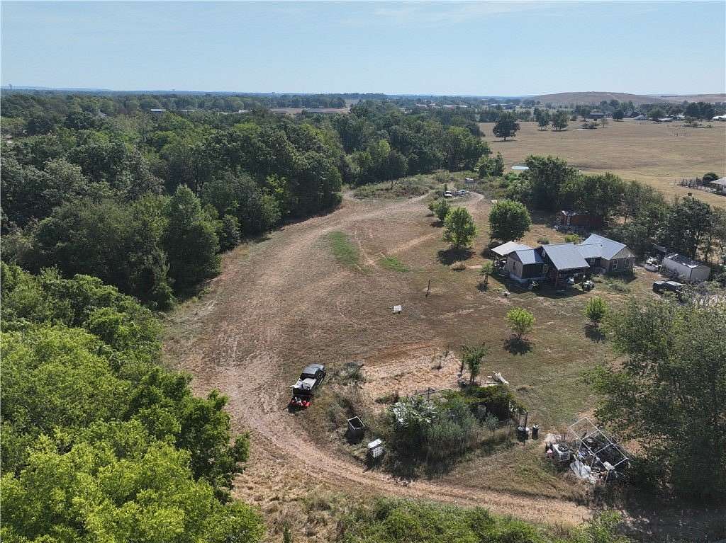 15 Acres of Land with Home for Sale in Springdale, Arkansas