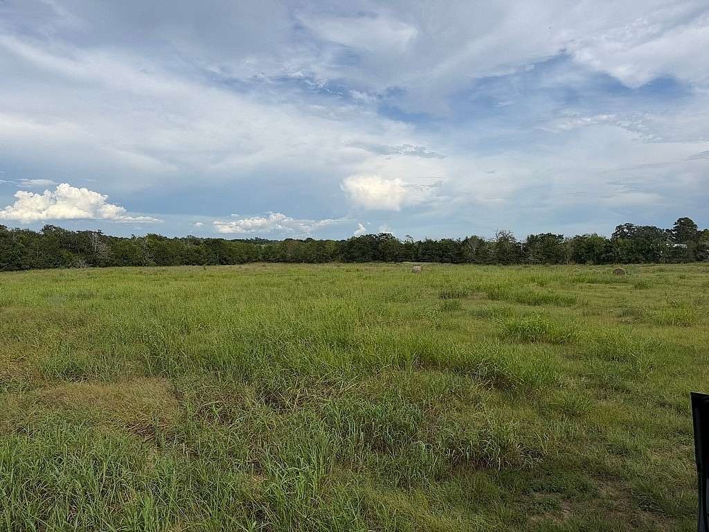 2 Acres of Land for Sale in New Ulm, Texas