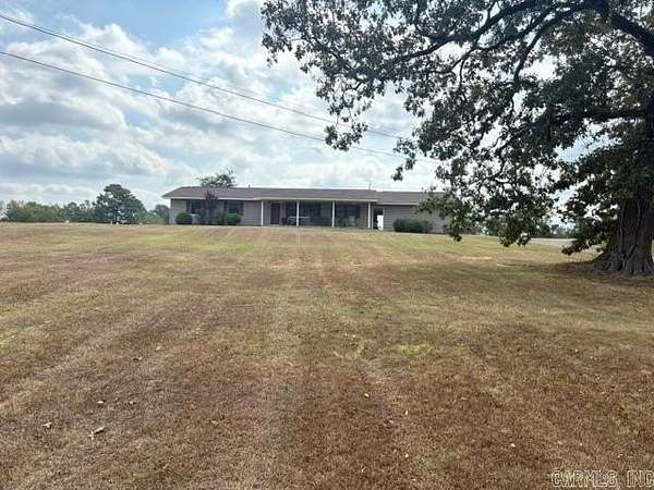 2.82 Acres of Land with Home for Sale in Hope, Arkansas
