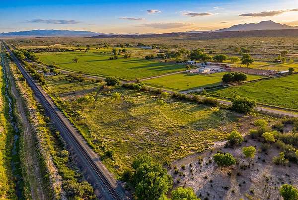 4.72 Acres of Residential Land for Sale in Veguita, New Mexico