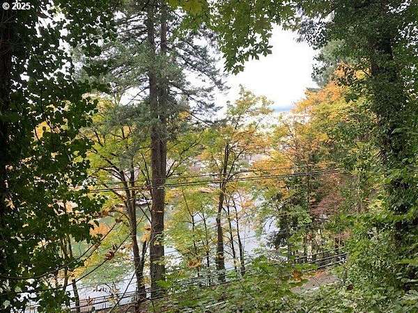 Residential Land for Sale in Lake Oswego, Oregon
