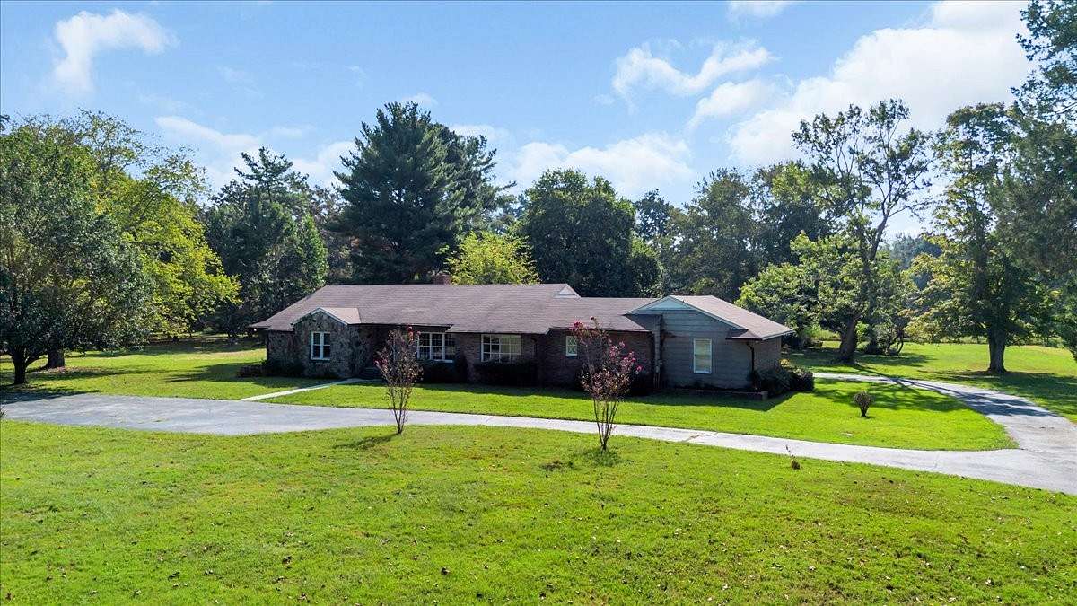 3.69 Acres of Land with Home for Sale in Manchester, Tennessee