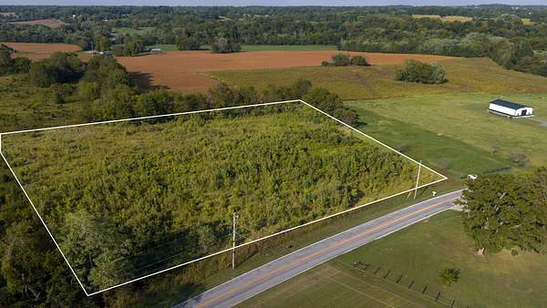 5 Acres of Residential Land for Sale in Portland, Tennessee