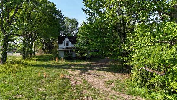 2.46 Acres of Improved Mixed-Use Land for Auction in Silver Point, Tennessee