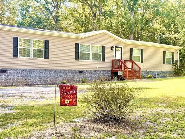 2.22 Acres of Land with Home for Sale in Cartersville, Virginia