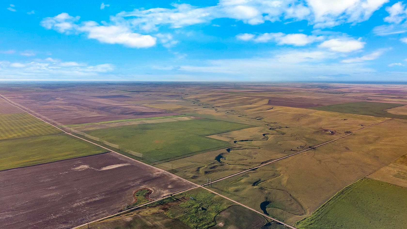 3,127 Acres of Agricultural Land for Sale in Brush, Colorado