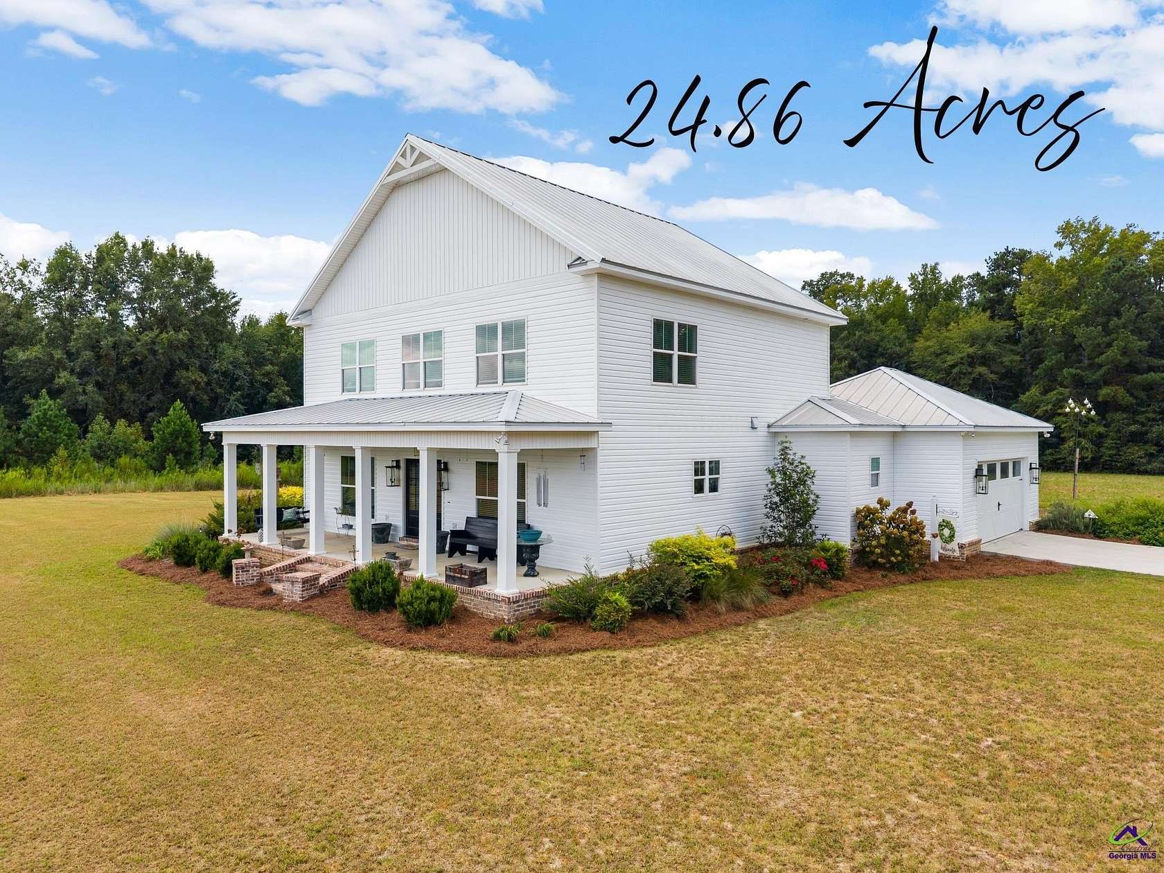 24.9 Acres of Recreational Land with Home for Sale in Cochran, Georgia
