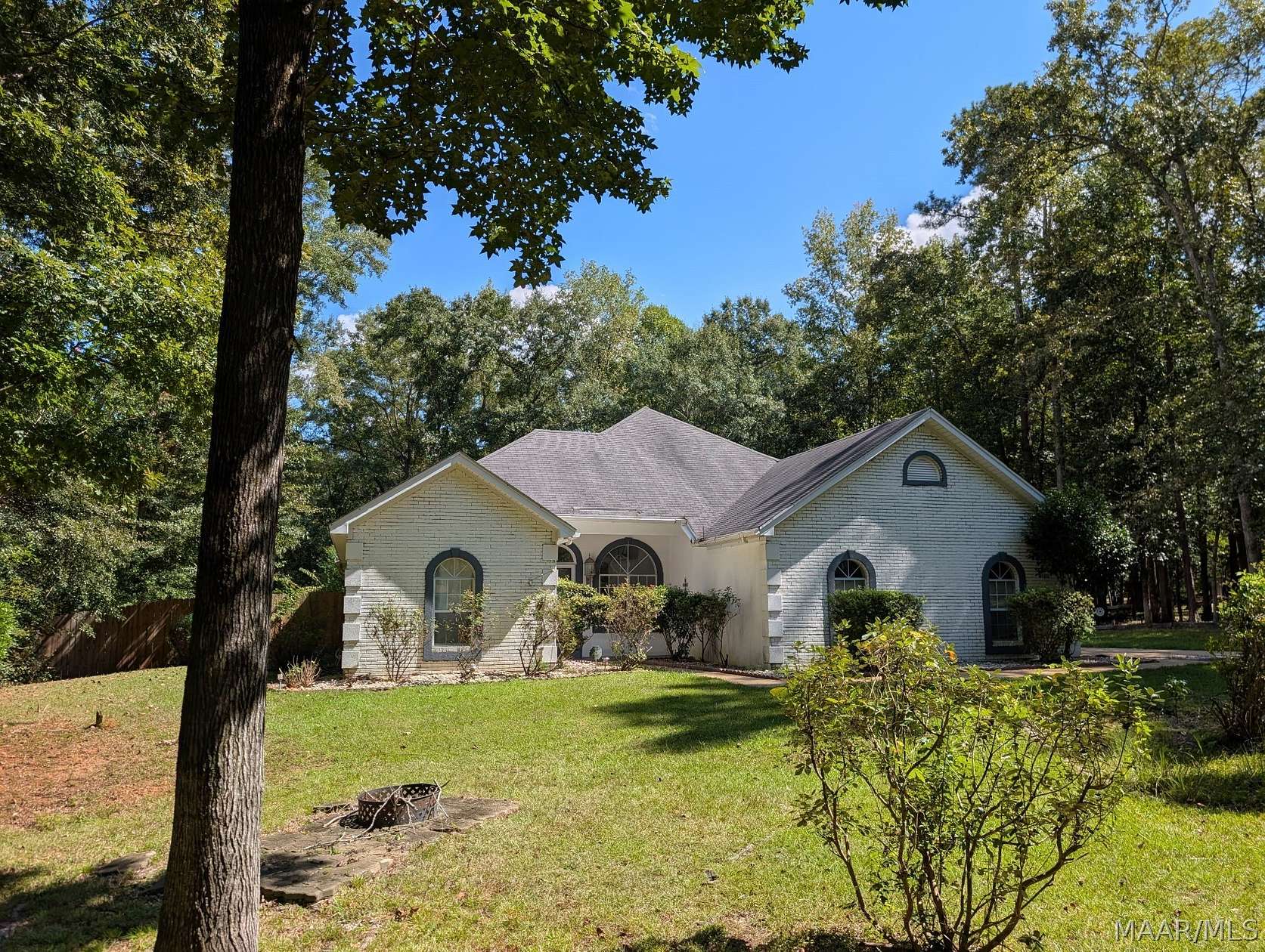 1.6 Acres of Land with Home for Sale in Deatsville, Alabama