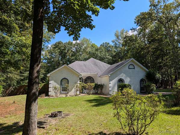 1.6 Acres of Land with Home for Sale in Deatsville, Alabama