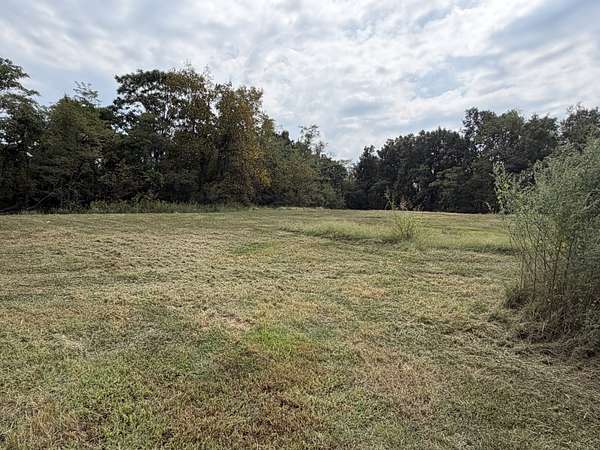 5 Acres of Residential Land for Sale in Lafayette, Tennessee