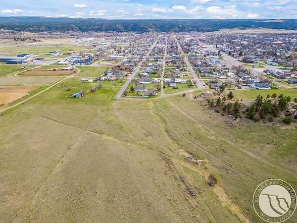 1.45 Acres of Residential Land for Sale in Roundup, Montana