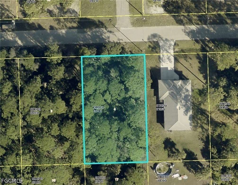 0.25 Acres of Residential Land for Sale in Lehigh Acres, Florida