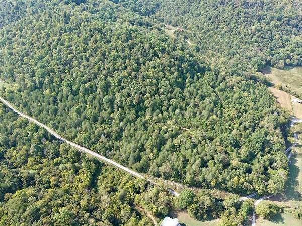29 Acres of Recreational Land for Sale in Bradyville, Tennessee