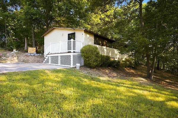 1.54 Acres of Land with Home for Sale in Soddy-Daisy, Tennessee