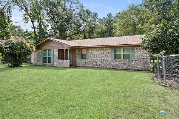 3.12 Acres of Improved Residential Land for Sale in Evadale, Texas