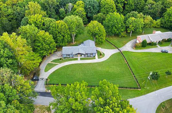 3 Acres of Land with Home for Sale in Clarksville, Tennessee