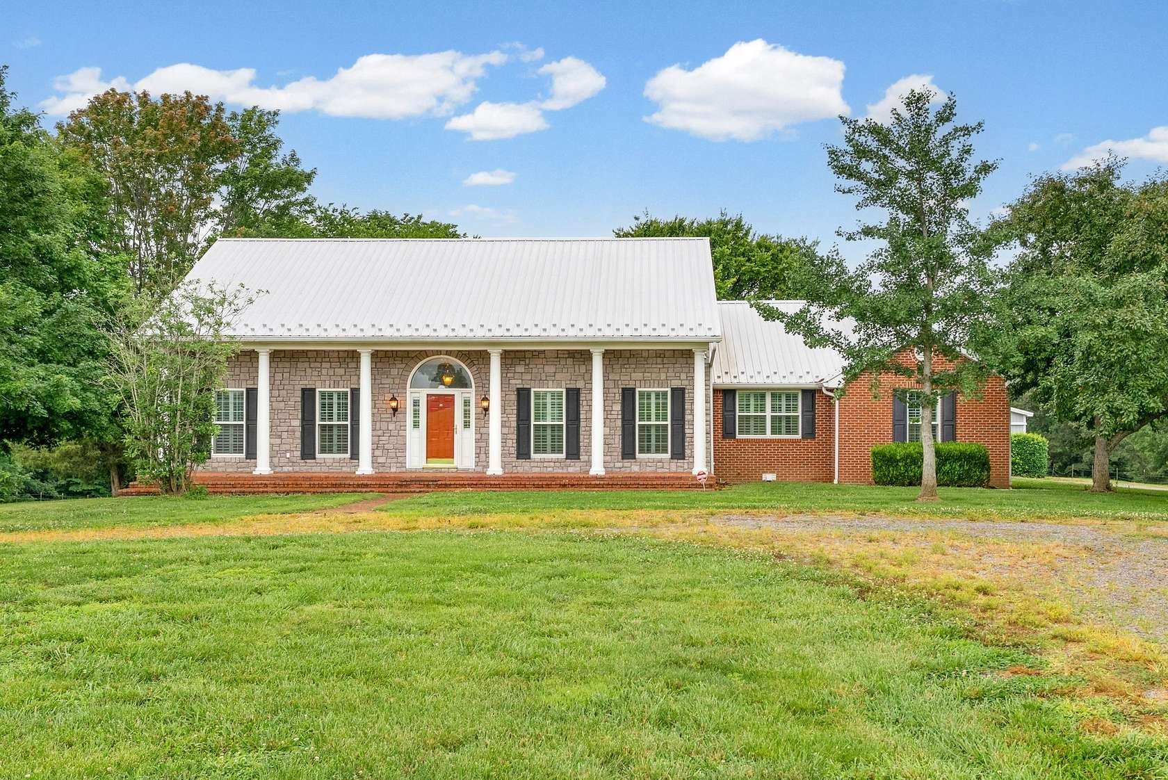 4.5 Acres of Land with Home for Sale in Cadiz, Kentucky