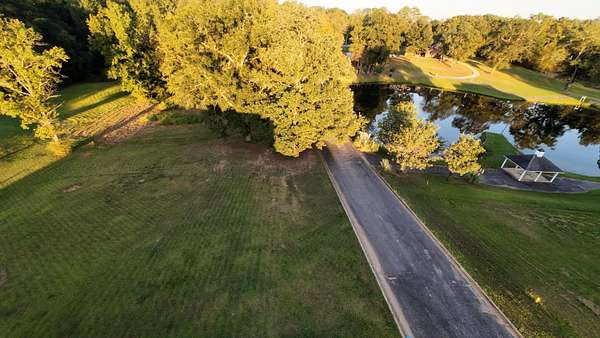 0.5 Acres of Land for Sale in Jasper, Alabama