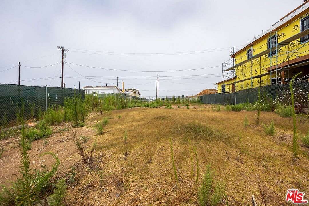 0.13 Acres of Residential Land for Sale in Los Angeles, California