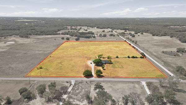 17 Acres of Land with Home for Sale in Collinsville, Texas