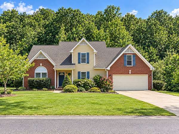 1.63 Acres of Land with Home for Sale in Pegram, Tennessee