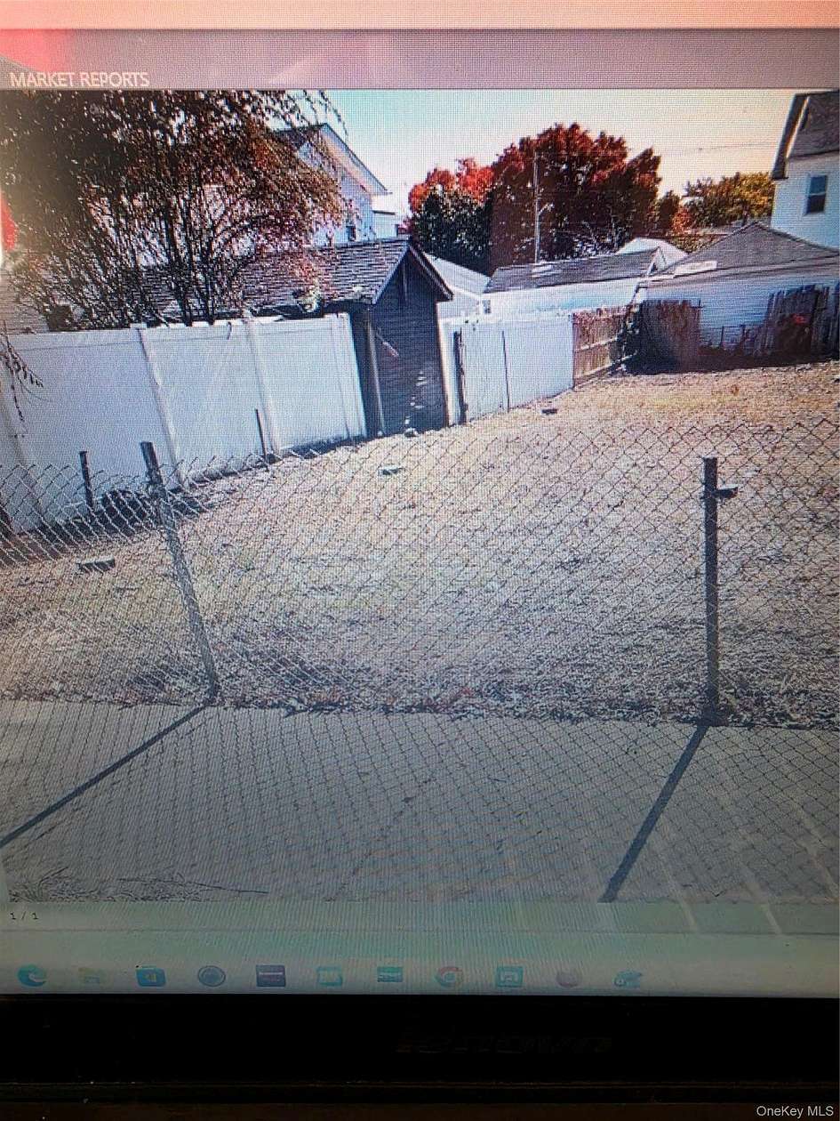 0.02 Acres of Land for Sale in Jamaica, New York