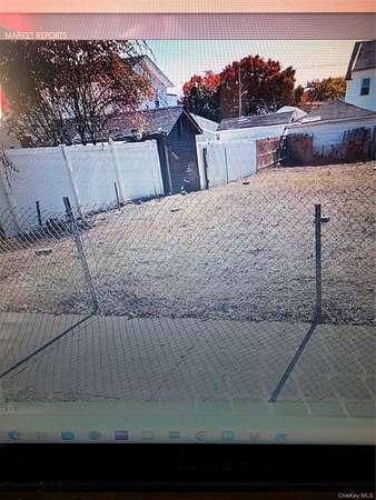 0.02 Acres of Land for Sale in Jamaica, New York