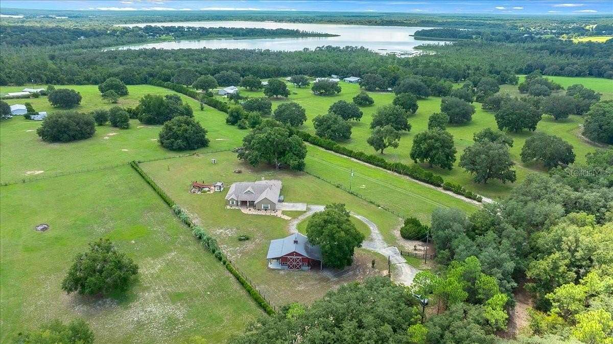 2 Acres of Land with Home for Sale in Ocklawaha, Florida