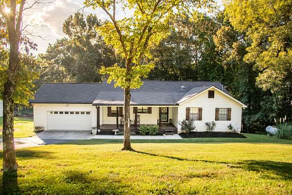 3 Acres of Land with Home for Sale in Ringgold, Georgia