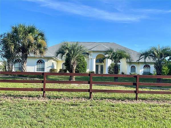 3.3 Acres of Land with Home for Sale in Beverly Hills, Florida