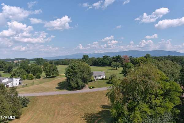 0.94 Acres of Residential Land for Sale in Greeneville, Tennessee