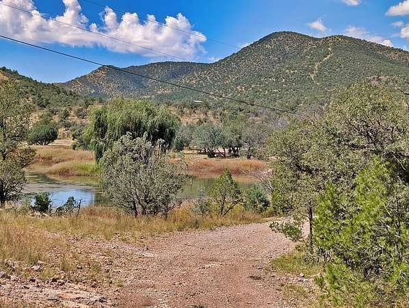 10 Acres of Land for Sale in Fort Davis, Texas