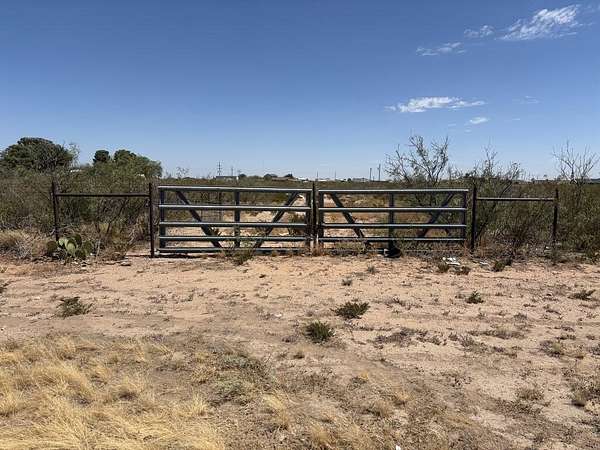 4 Acres of Residential Land for Sale in Odessa, Texas