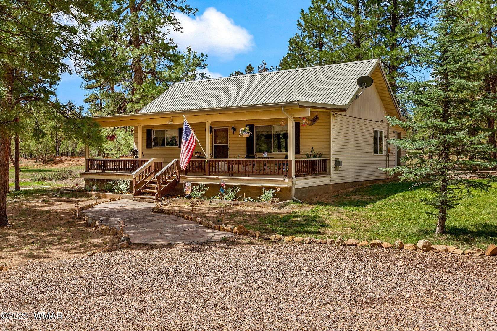 2.37 Acres of Land with Home for Sale in Overgaard, Arizona