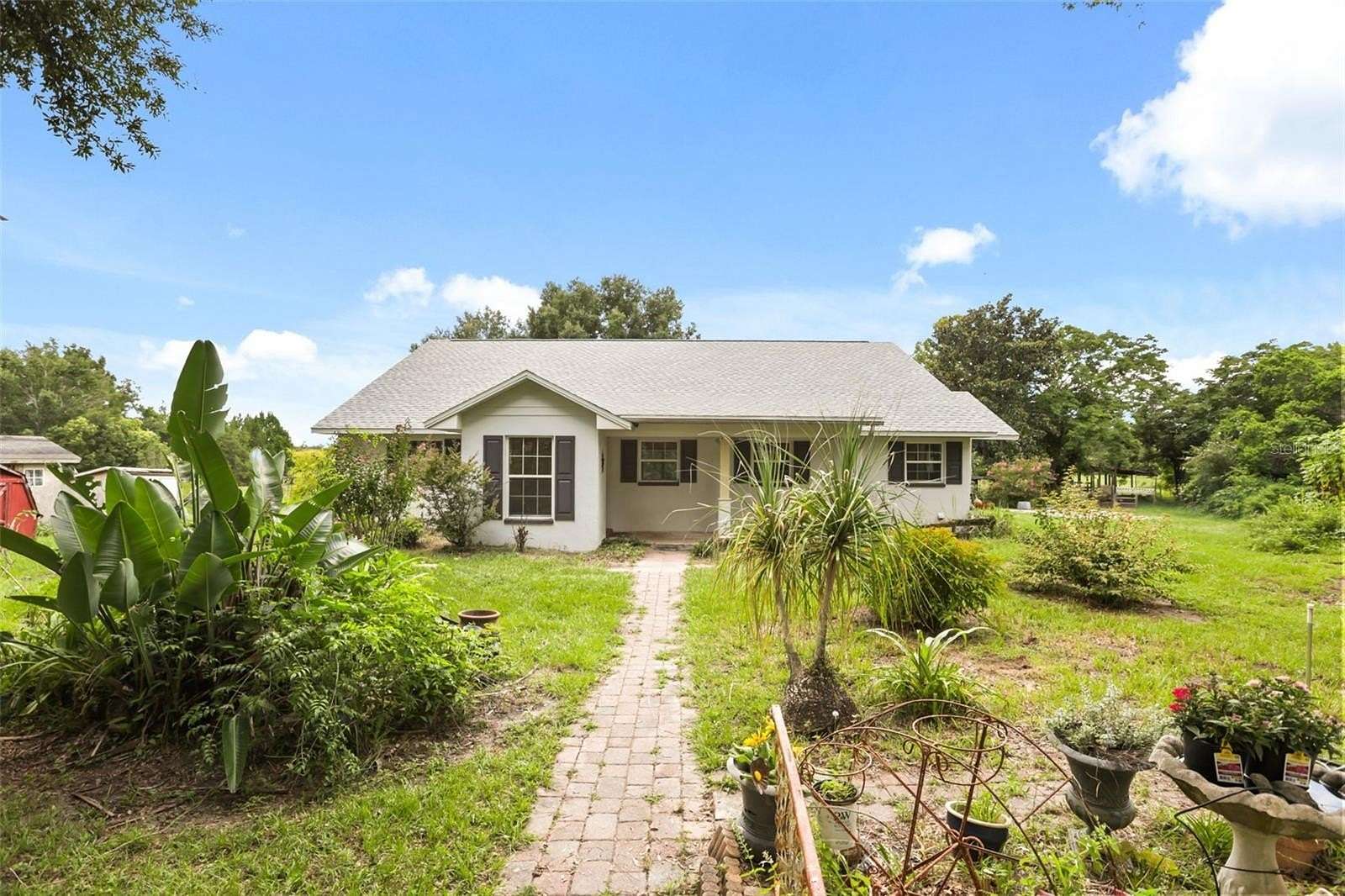 4.78 Acres of Land with Home for Sale in Eustis, Florida