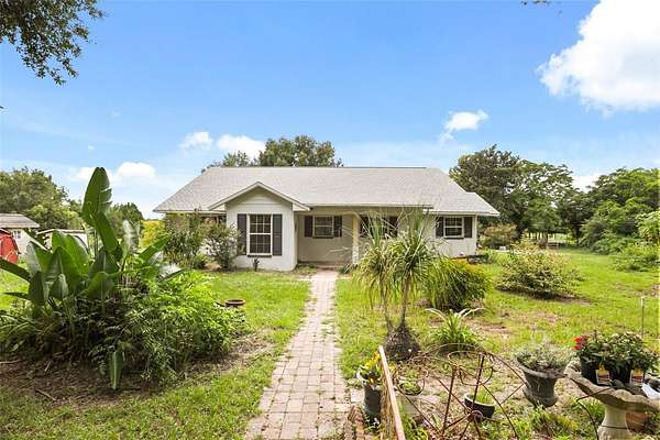 4.78 Acres of Land with Home for Sale in Eustis, Florida