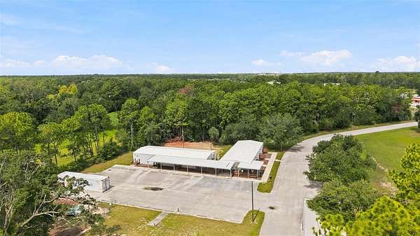 5.6 Acres of Improved Commercial Land for Lease in Brooksville, Florida