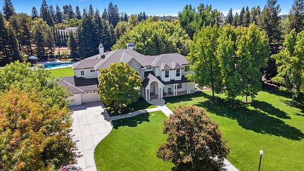 2.43 Acres of Land with Home for Sale in Clovis, California