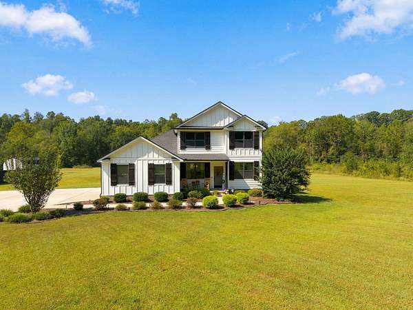 3 Acres of Land with Home for Sale in Dickson, Tennessee