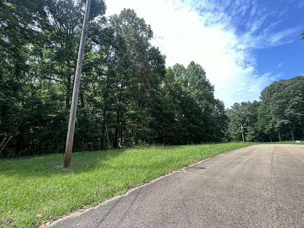 1.2 Acres of Land for Sale in Booneville, Mississippi