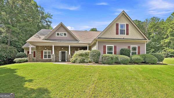 1.5 Acres of Land with Home for Sale in Senoia, Georgia
