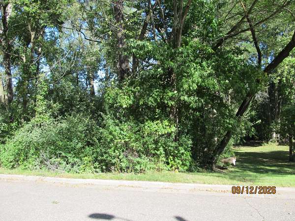 0.25 Acres of Land for Sale in New Richmond, Wisconsin