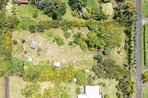 1 Acre of Residential Land for Sale in Keaau, Hawaii