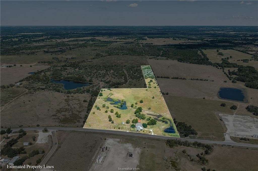 25 Acres of Recreational Land with Home for Sale in Hearne, Texas