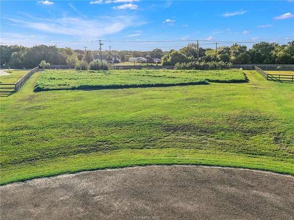 1.12 Acres of Residential Land for Sale in College Station, Texas