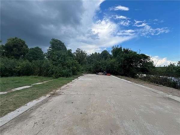 3 Acres of Residential Land for Sale in Meraux, Louisiana