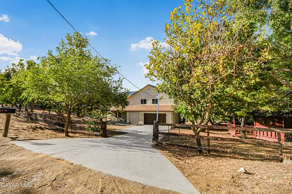 2.49 Acres of Land with Home for Sale in Leona Valley, California