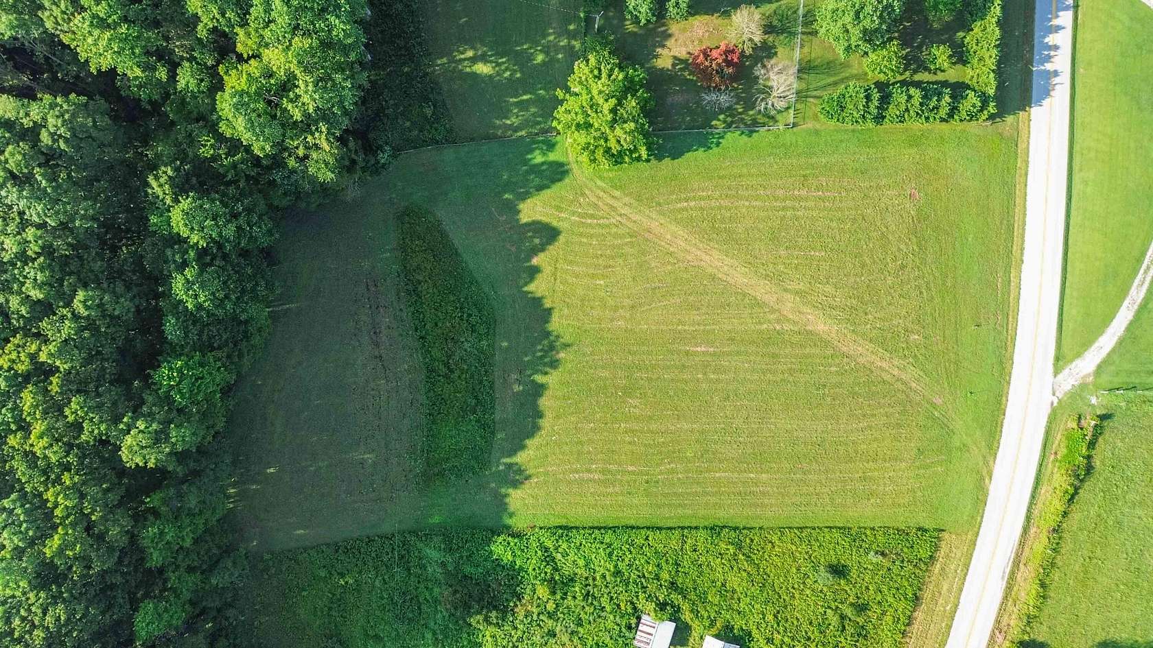 2 Acres of Residential Land for Sale in Somerset, Kentucky